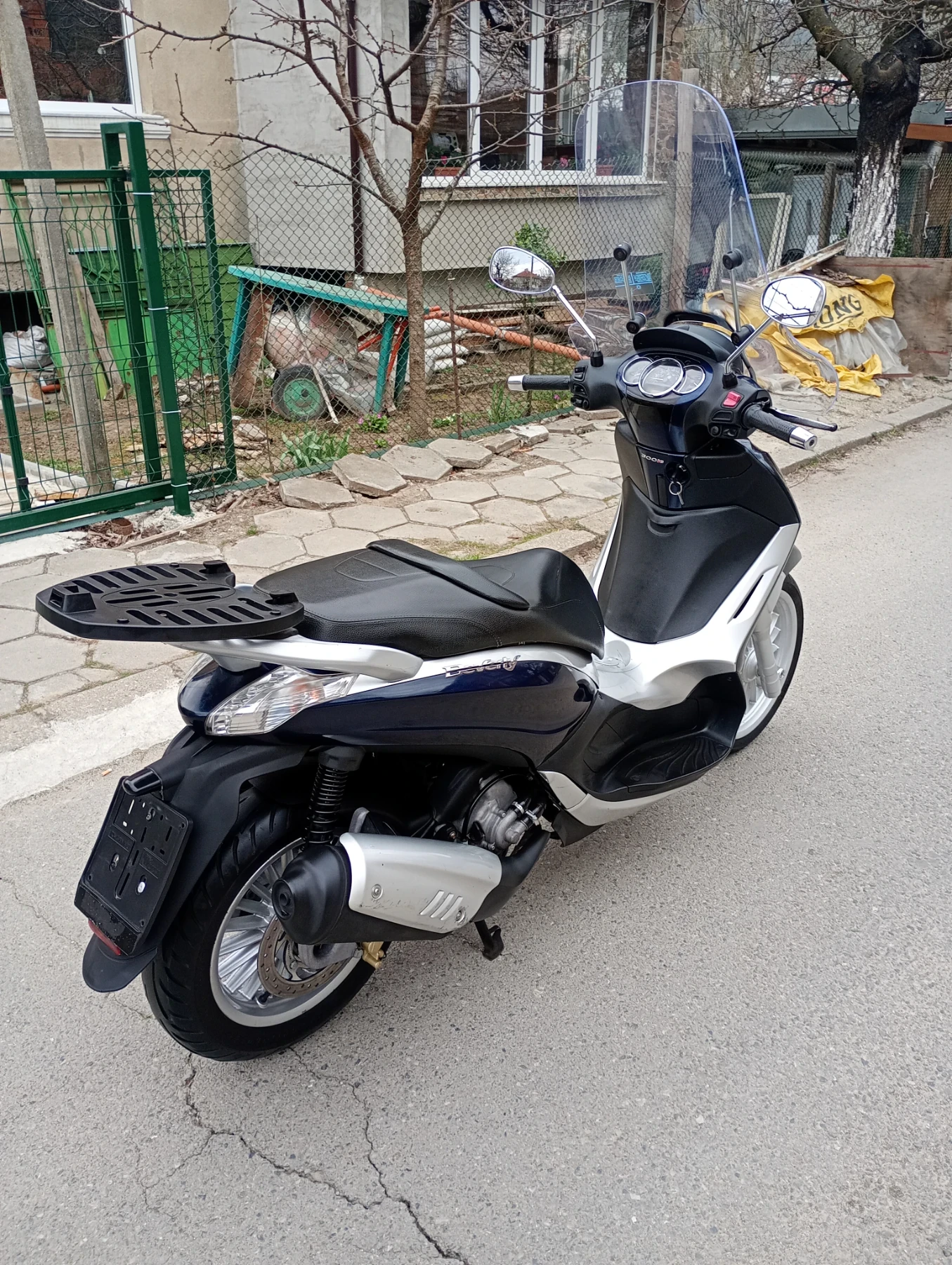 Piaggio Beverly 300 Инжекцион 2014г., снимка 8 - Мотоциклети и мототехника - 54030919