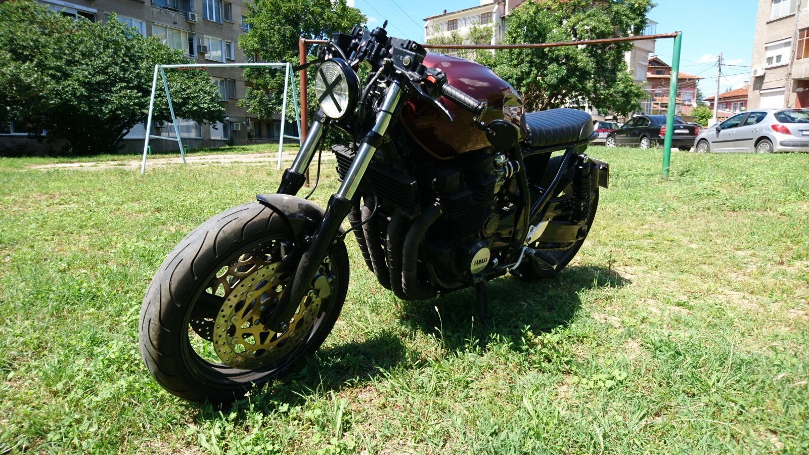 Yamaha XJR 1200