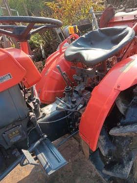 Трактор Kubota В 7000  4Х4, снимка 7