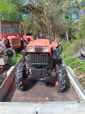 Трактор Kubota В 7000  4Х4, снимка 2 - Селскостопанска техника - 45133130