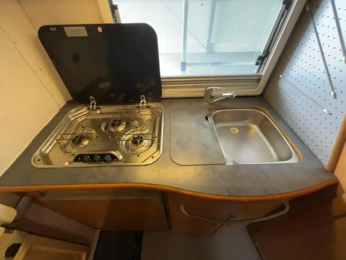 Кемпер HYMER / ERIBA Климатик, снимка 11 - Каравани и кемпери - 55661410