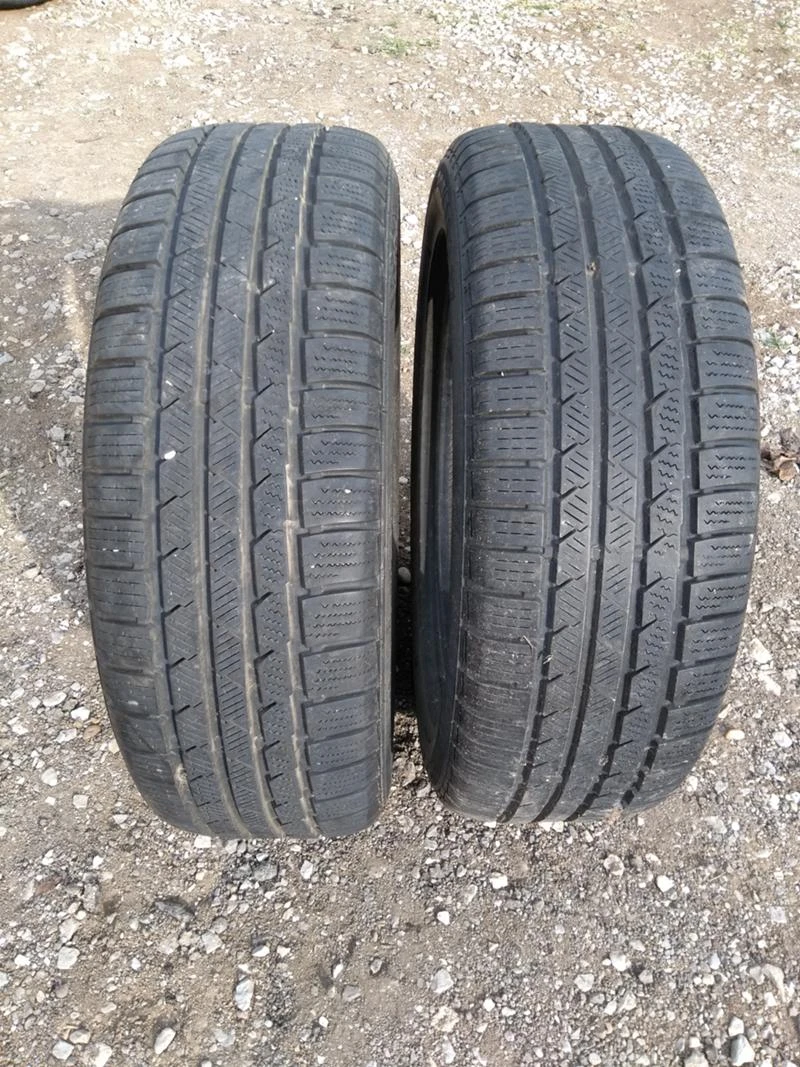 Гуми Зимни 205/55R17, снимка 2 - Гуми и джанти - 28677718