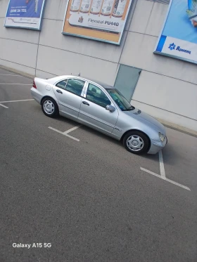 Mercedes-Benz C 200, снимка 3