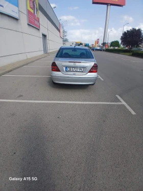 Mercedes-Benz C 200, снимка 4