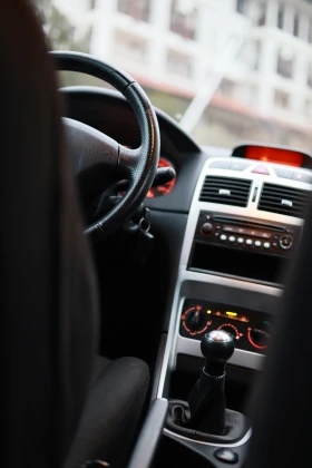 Peugeot 307 1, 6 HDi - 999 € / 1953.87 лв. - 44212622 16