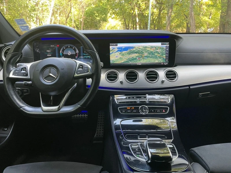 Mercedes-Benz E 220, снимка 7 - Автомобили и джипове - 42697980