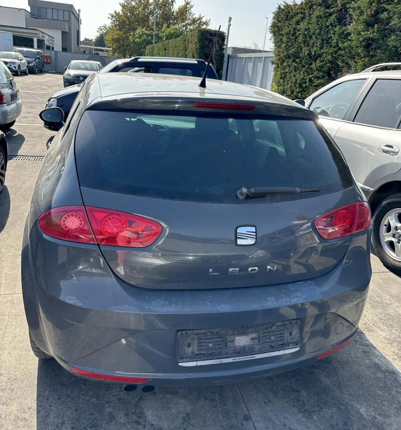 Seat Leon 2.0 TDI BMM, снимка 2 - Автомобили и джипове - 43162523