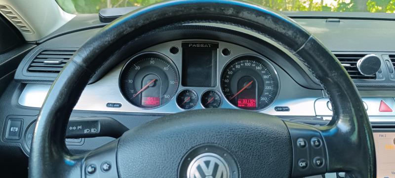 VW Passat 2.0TDI 170HP, снимка 6 - Автомобили и джипове - 46448250