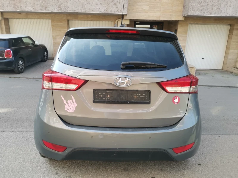 Hyundai Ix20 1.6 Style , снимка 6 - Автомобили и джипове - 47515847