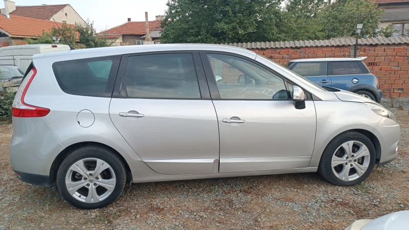 Renault Grand scenic 1.5 DCI!!!, снимка 8 - Автомобили и джипове - 47144250