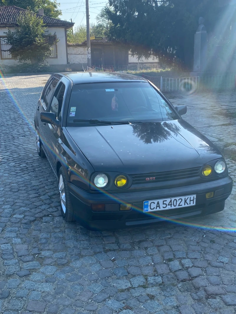 VW Golf 1.6 101, снимка 3 - Автомобили и джипове - 48530781