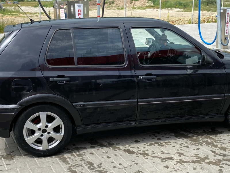 VW Golf 1.6 101, снимка 7 - Автомобили и джипове - 48530781