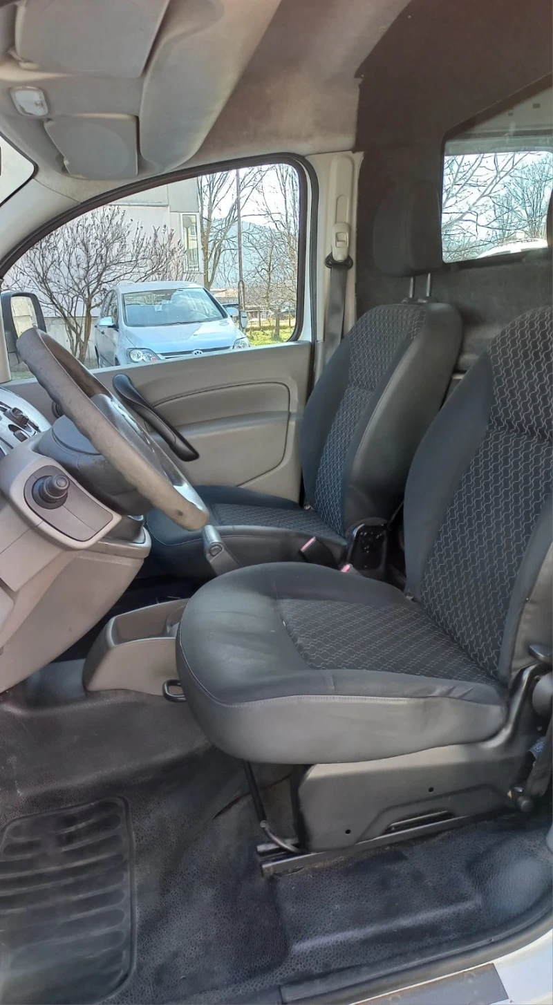 Renault Kangoo 1.5dCi, снимка 5 - Автомобили и джипове - 49388075