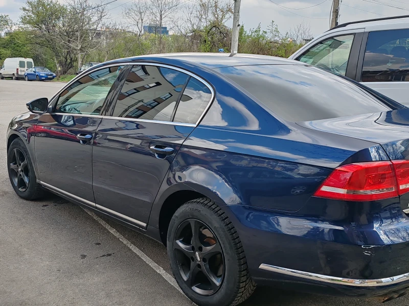 VW Passat Седан, снимка 4 - Автомобили и джипове - 51809148
