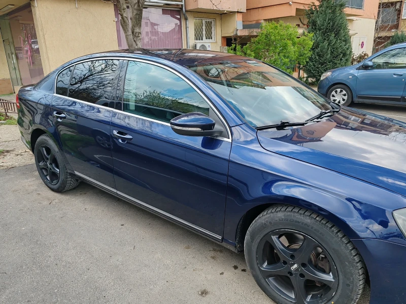 VW Passat Седан, снимка 6 - Автомобили и джипове - 51809148