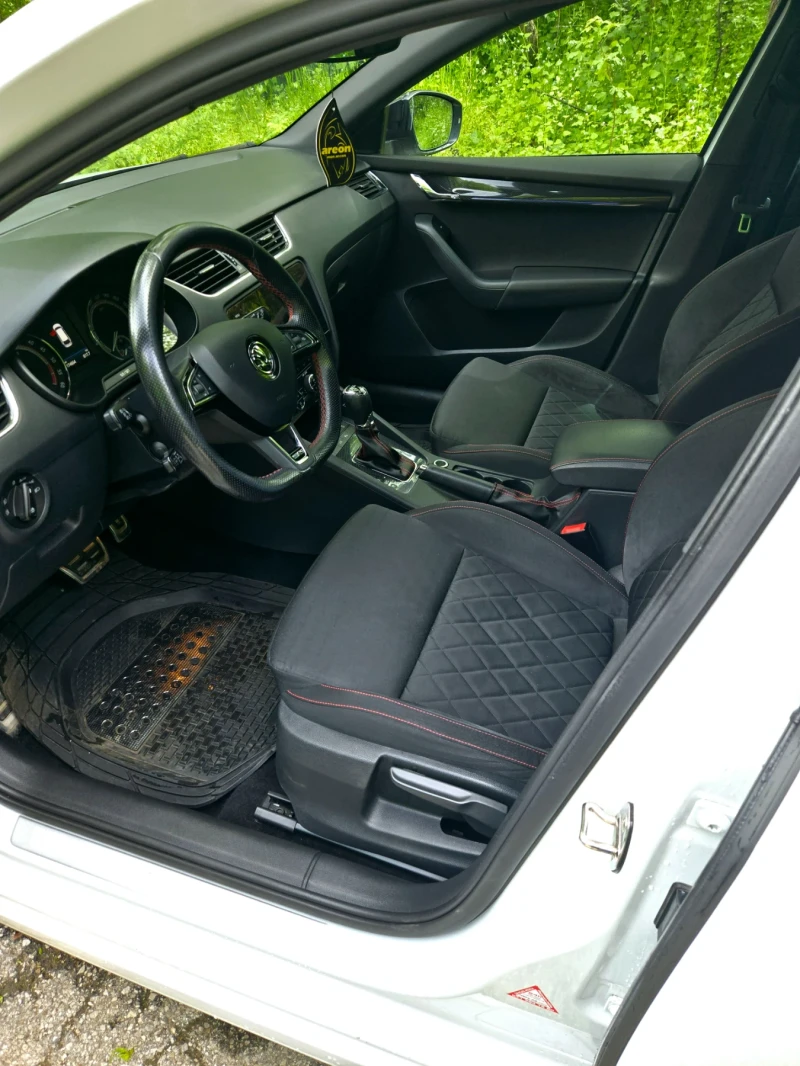 Skoda Octavia 2.0 TDI / VRS , снимка 11 - Автомобили и джипове - 52542927
