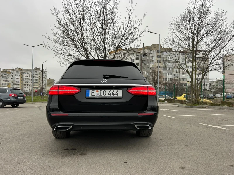 Mercedes-Benz E 400 4x4/AMG пакет/multi beam led/теглич, снимка 6 - Автомобили и джипове - 52998103