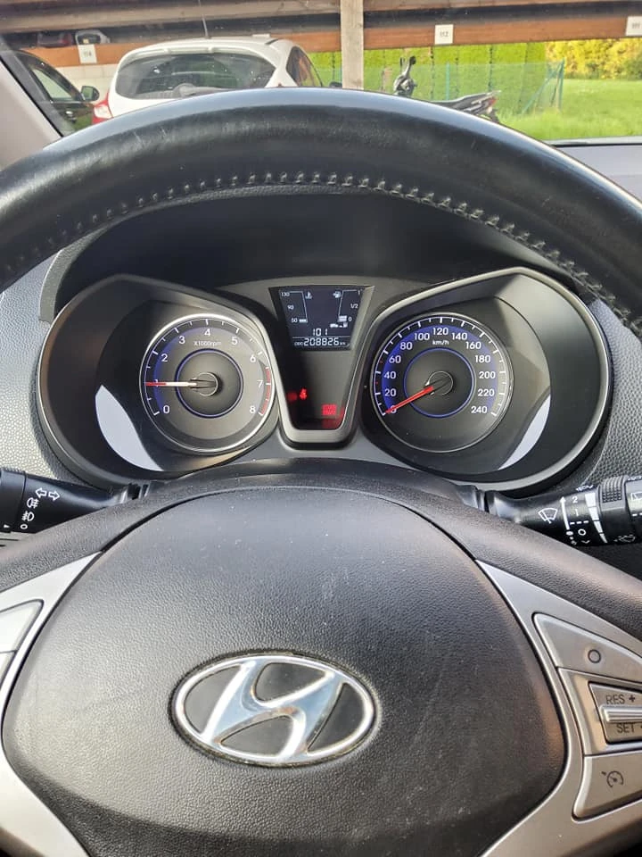 Hyundai Ix20 1.6 Style , снимка 14 - Автомобили и джипове - 47309738