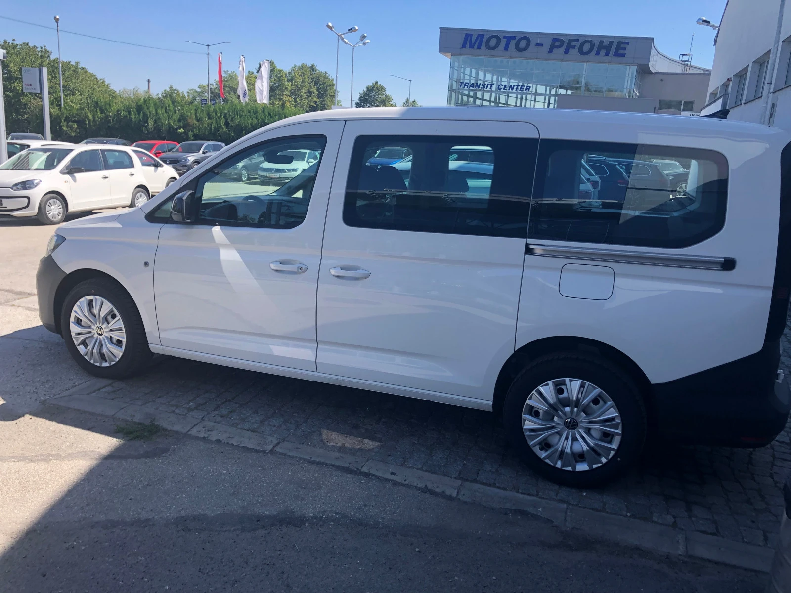 VW Caddy NEW  MAXI  2, 0 TDI 102 / N1/ 5 места - изображение 4