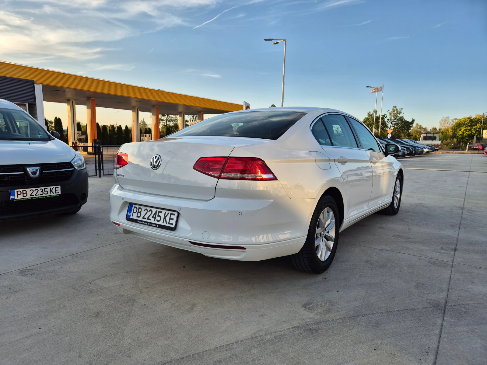 VW Passat В-Гаранция-Business-2.0TDI-А/Т-150кс. - изображение 5