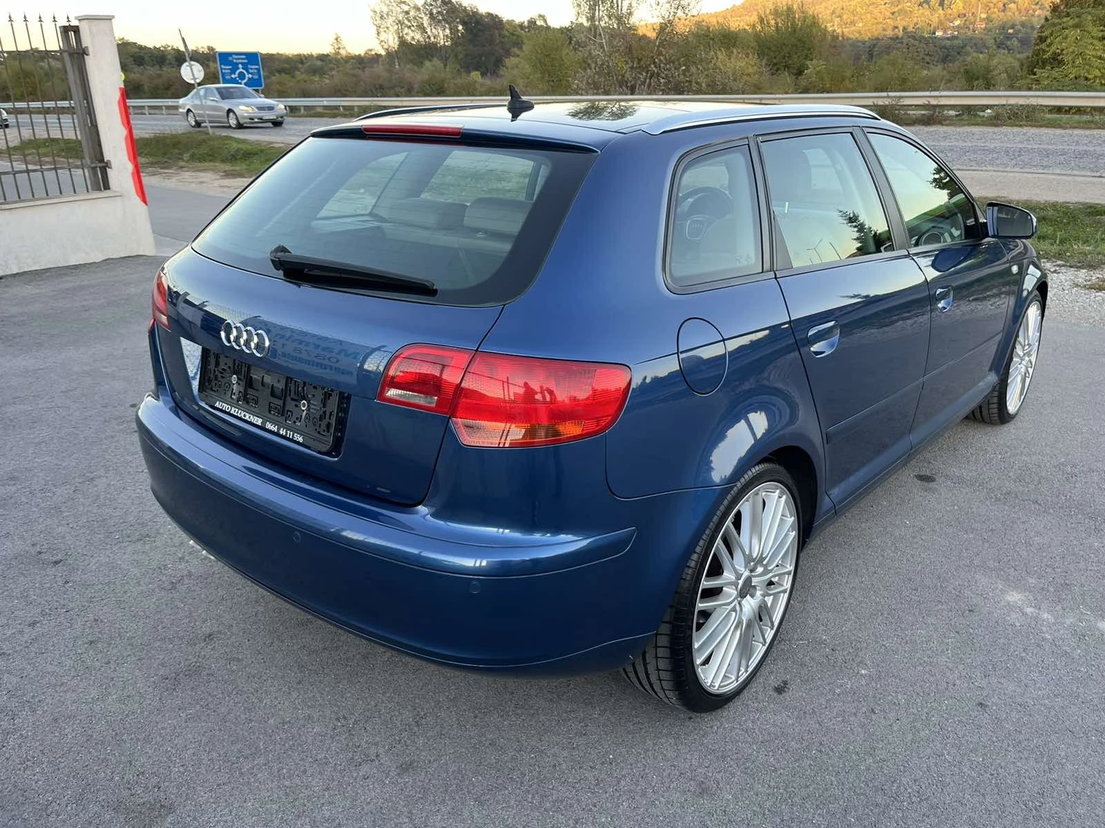 Audi A3 SPORTBACK 1.9TDI 105кс КЛИМАТРОНИК АВТОПИЛОТ  - изображение 4