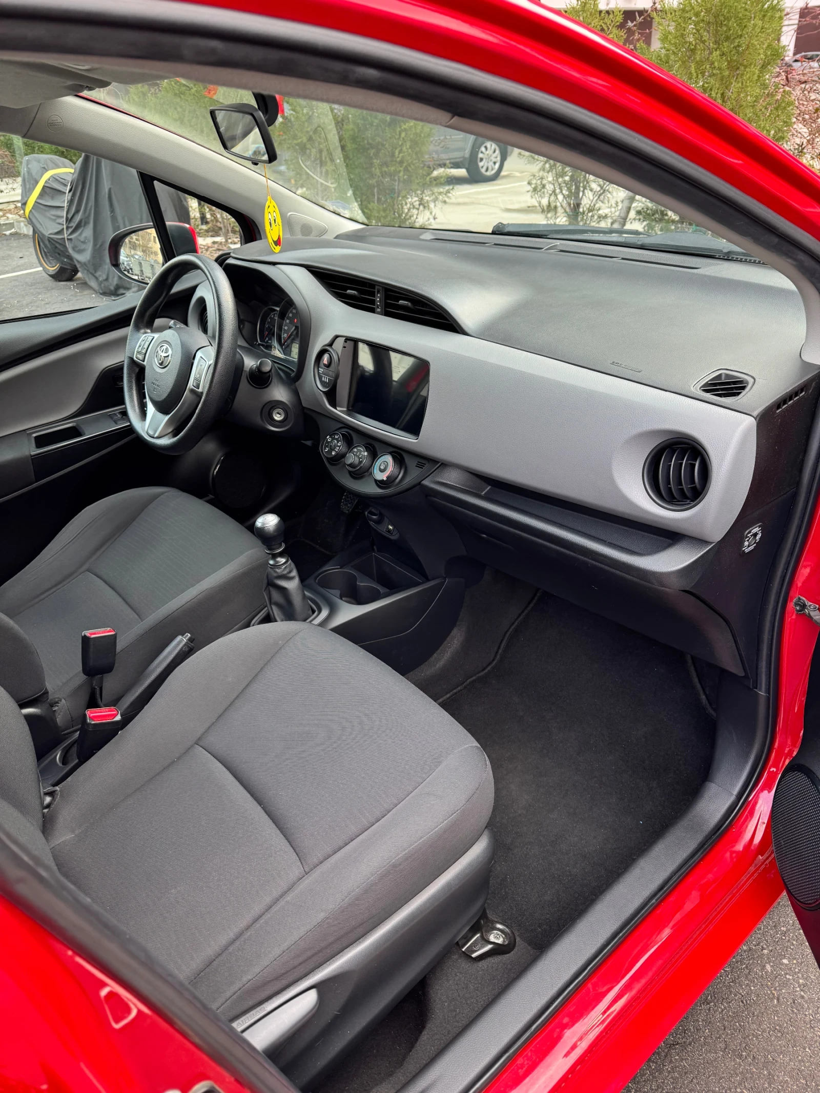 Toyota Yaris 1.4D/Facelift/Navi/Carplay - изображение 7