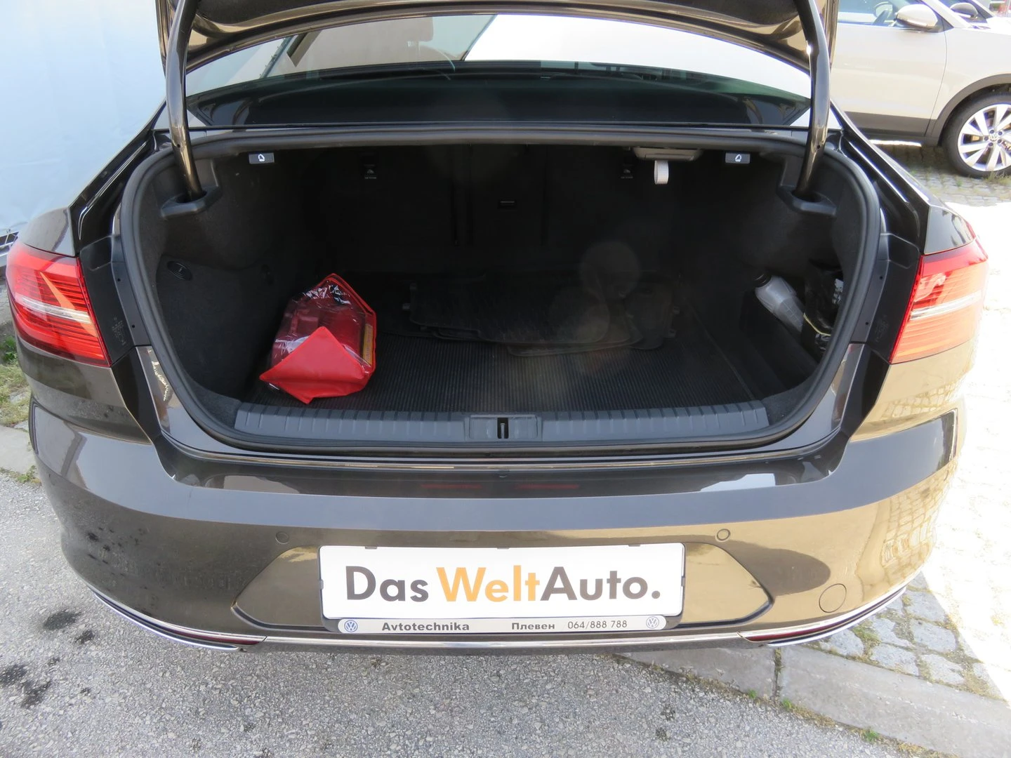 VW Passat Highline 2.0TDI SCR BMT 4MOTION - изображение 7