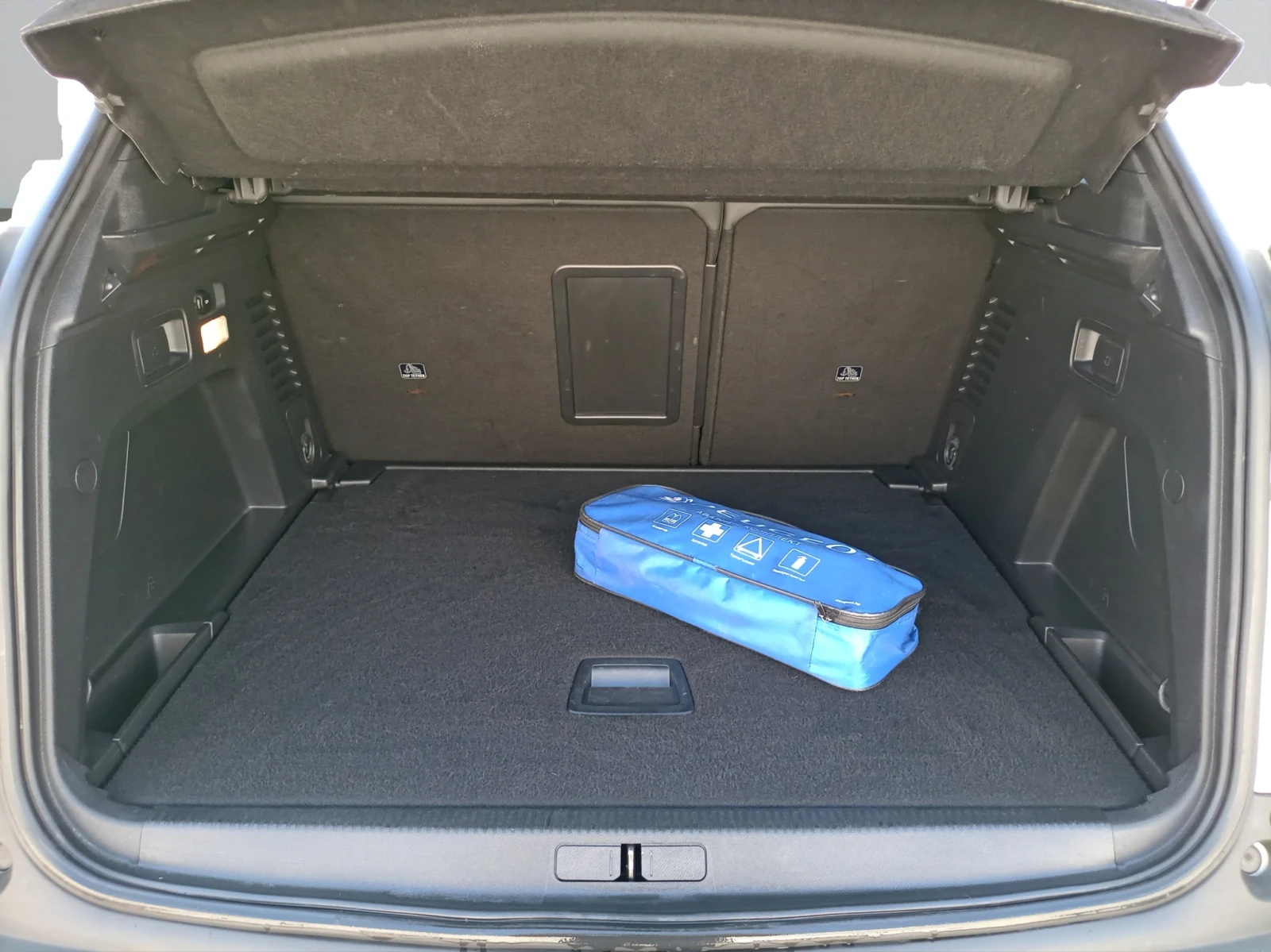 Peugeot 3008 New Line Up ALLURE 1.5 BlueHDi 130 S&S EAT8 EURO 6 - изображение 9