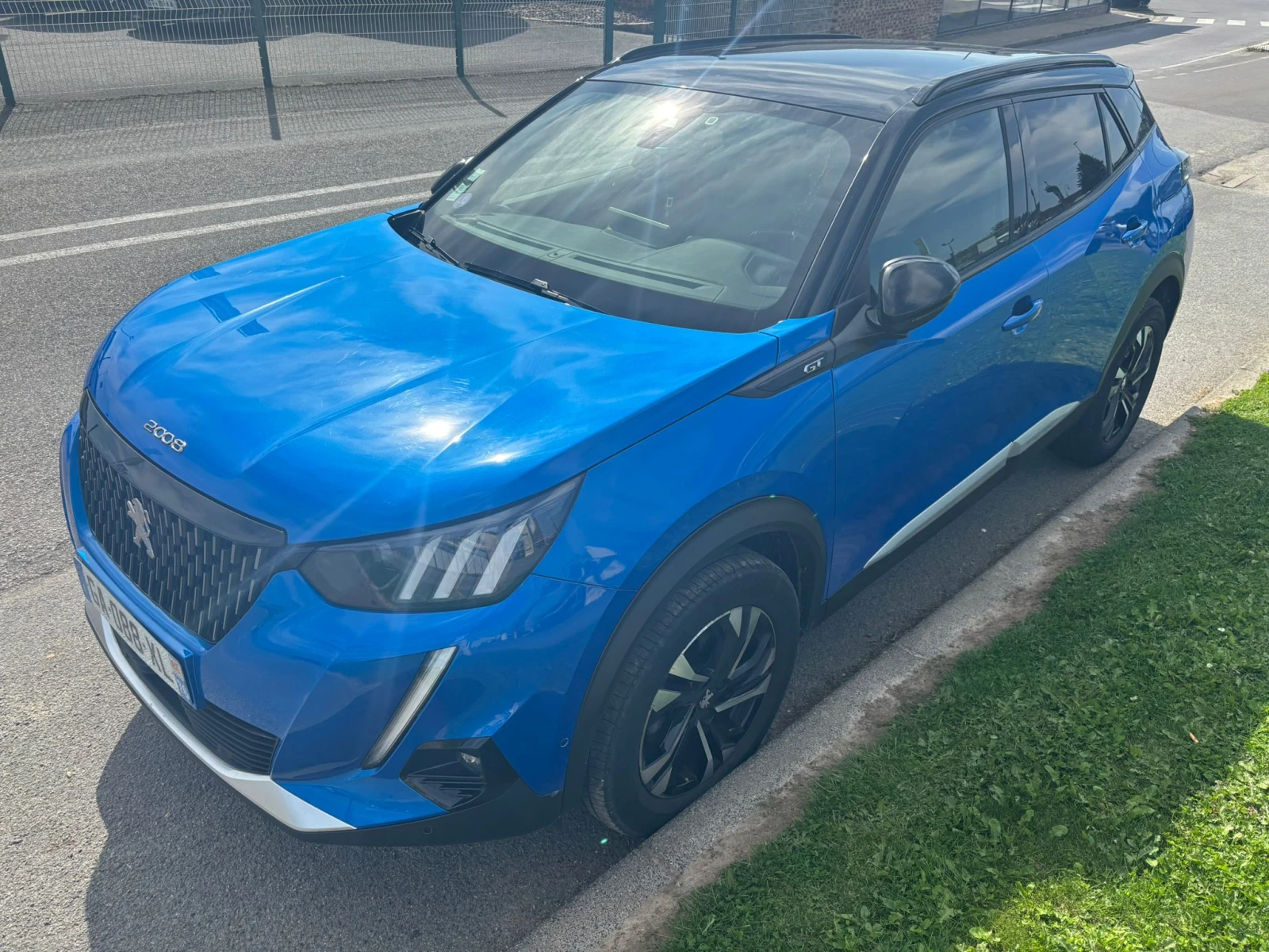 Peugeot 2008 GT PACK EAT8 131 - изображение 2