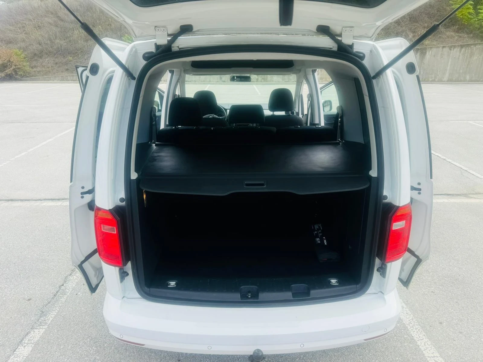 VW Caddy Caddy Life 2.0 TDI - изображение 10