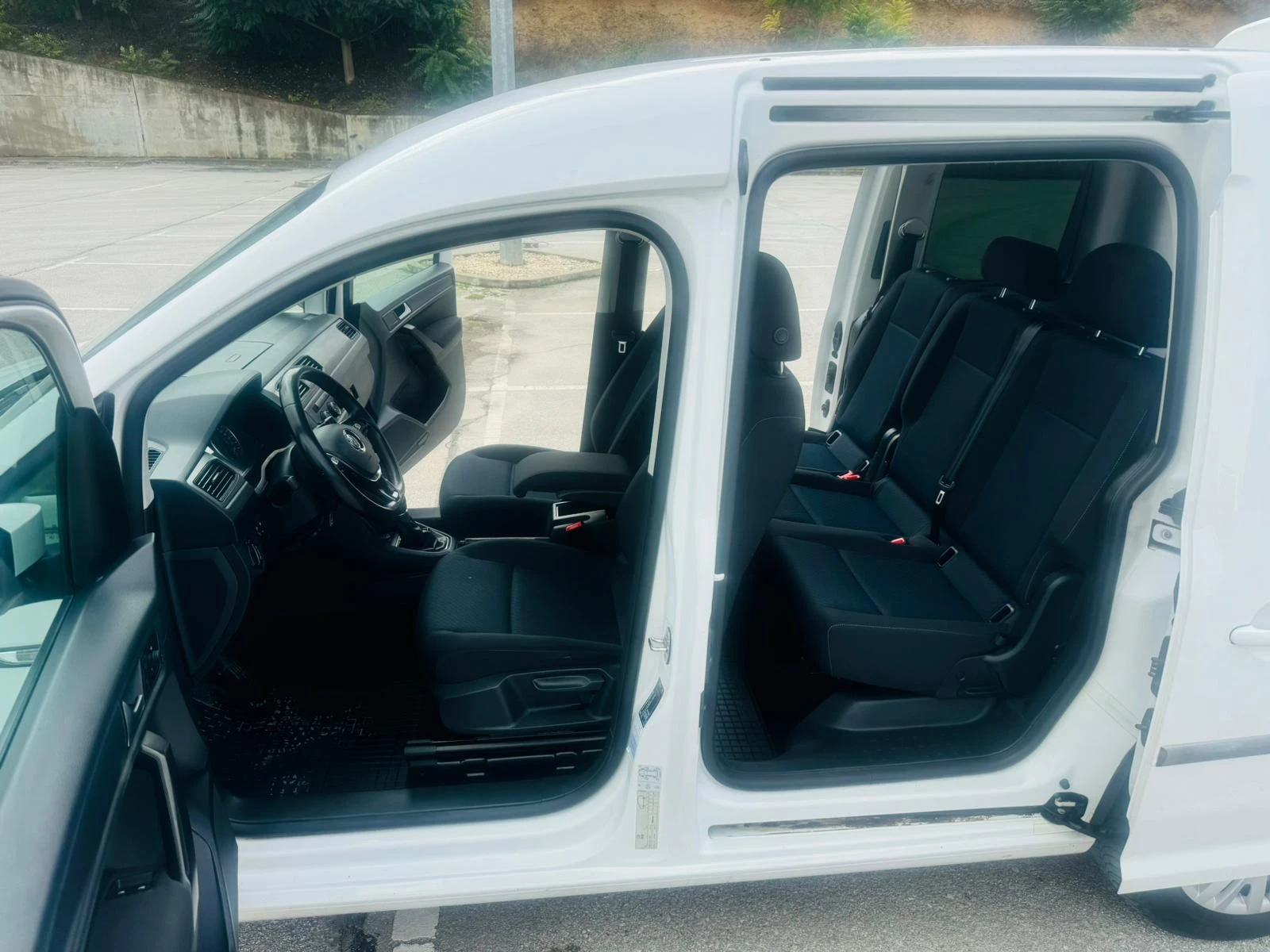 VW Caddy Caddy Life 2.0 TDI - изображение 9