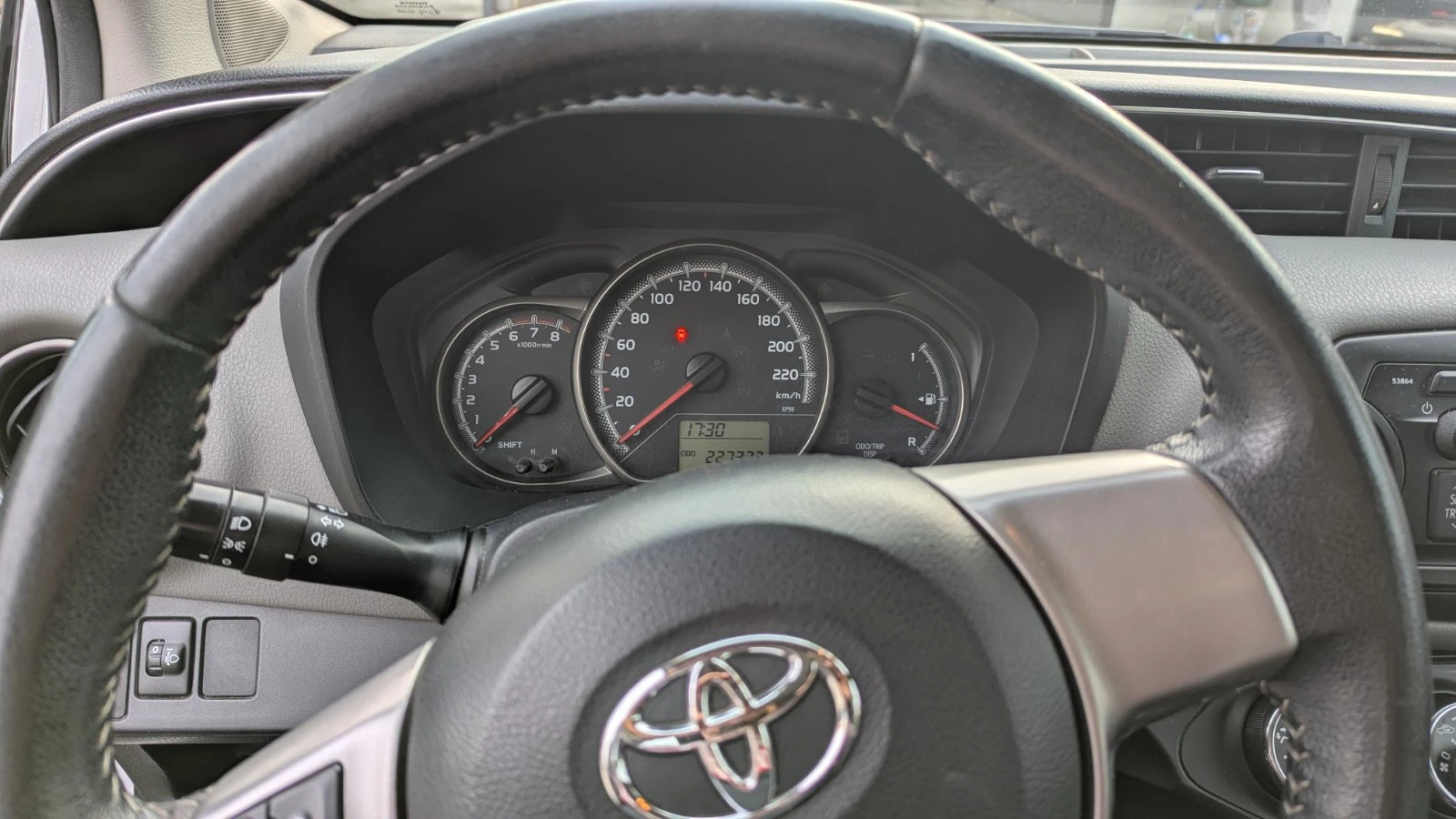 Toyota Yaris 1.0 VVTi | Mobile.bg   15