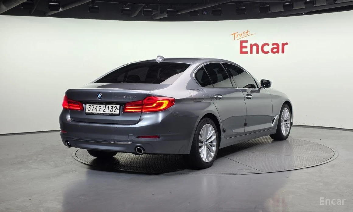 BMW 520  - изображение 2