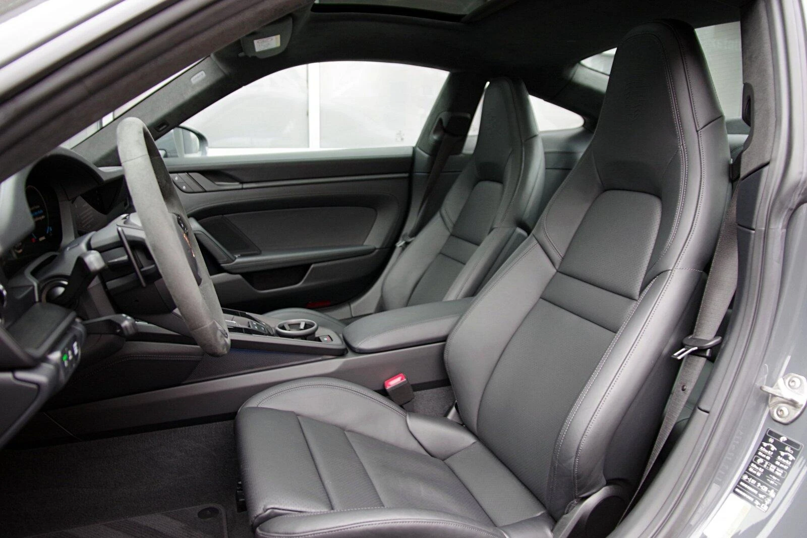 Porsche 911 992.2 CARRERA 4 GTS/SPORT DESIGN/BOSE/PANO/CAMERA - изображение 5