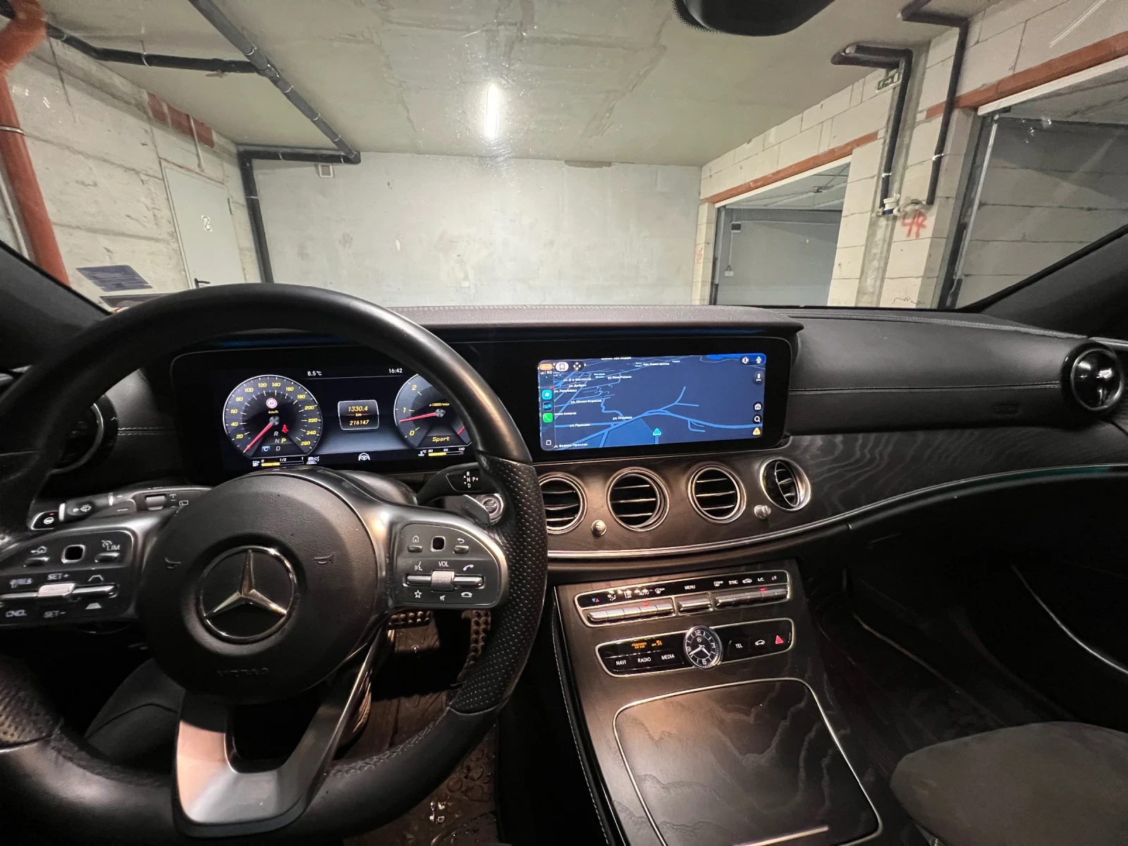 Mercedes-Benz E 400 E400D 4Matic , снимка 12 - Автомобили и джипове - 53863630