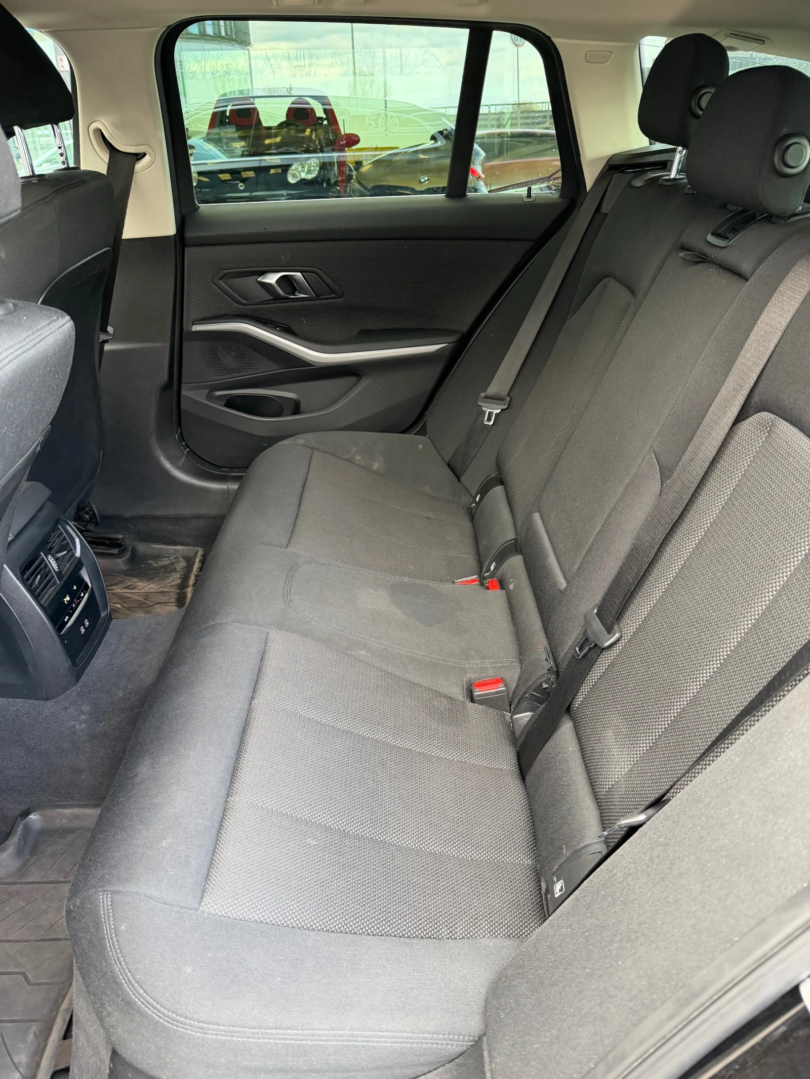 BMW 318 1000  месечна вноска! Оперативен лизинг!, снимка 7 - Автомобили и джипове - 53942288