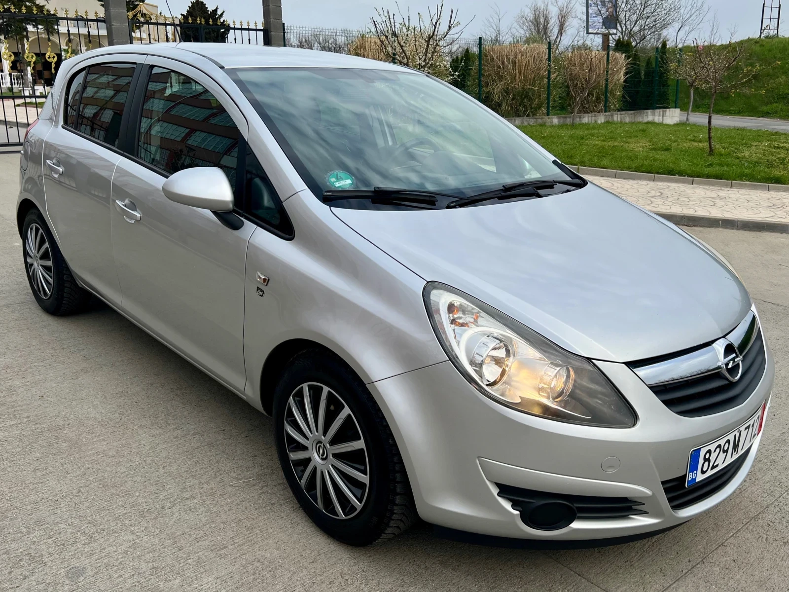 Opel Corsa D1.4, снимка 7 - Автомобили и джипове - 54210070