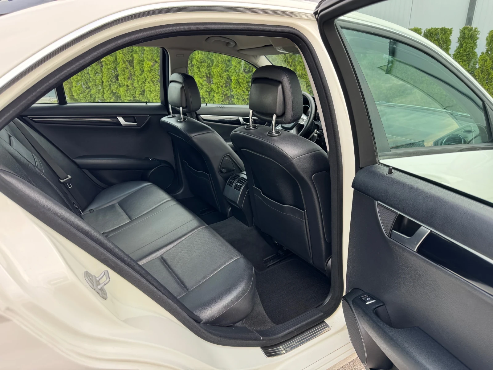 Mercedes-Benz C 220 CDI Avantgard/7G-Tronic/136�.�/Facelift | Mobile.bg � ����������� 16