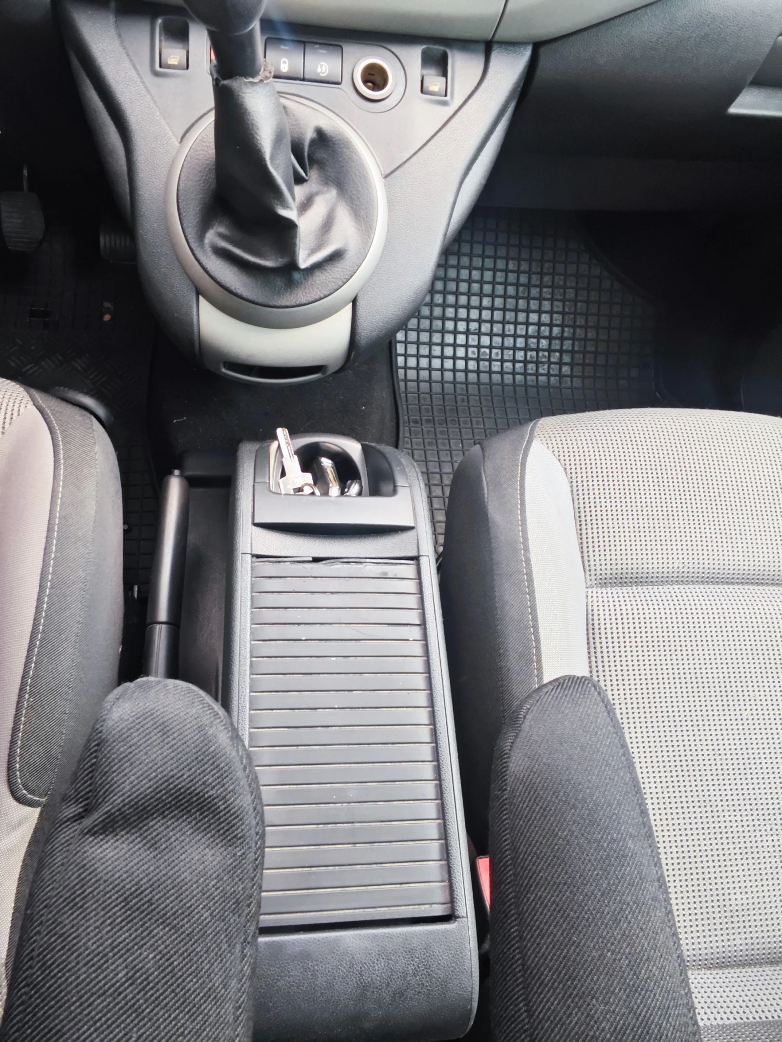 Peugeot Partner 1.6 hdi panorama | Mobile.bg � ����������� 16