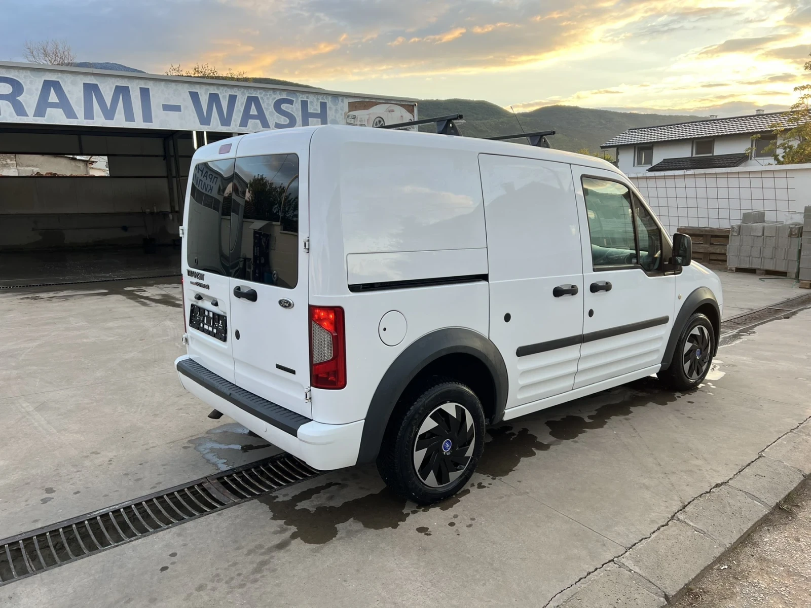 Ford Connect 1.8 tdci | Mobile.bg � ����������� 3
