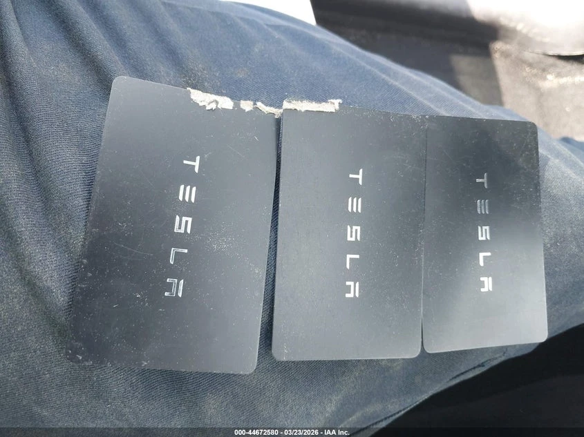 Tesla Model Y Awd/Long Range Dual Motor All-Wheel Drive, снимка 11 - Автомобили и джипове - 54435736