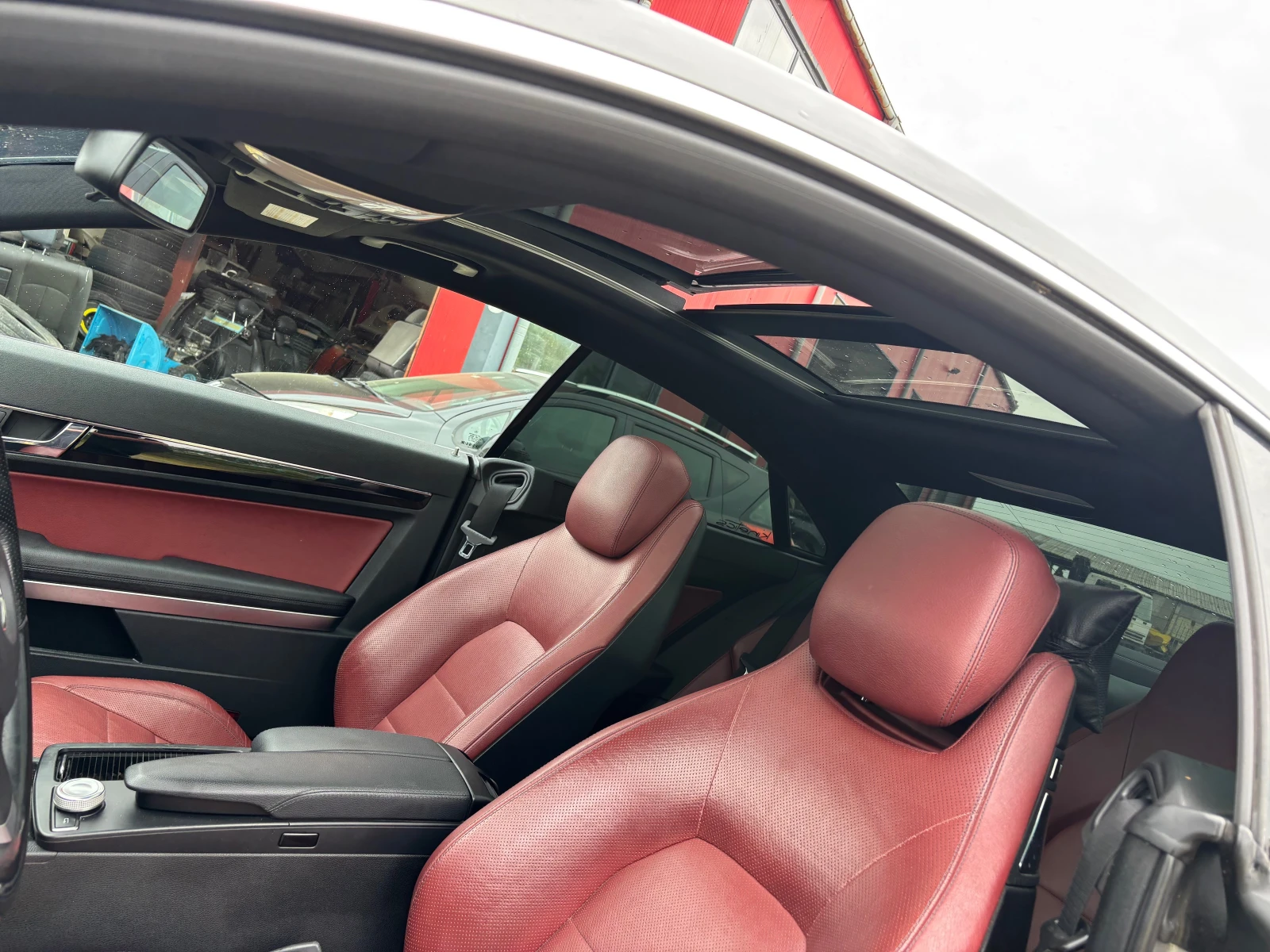 Mercedes-Benz E 220 FULL ОБДУХ ПОДГРЕВ ПАНОРАМА, снимка 9 - Автомобили и джипове - 54477260