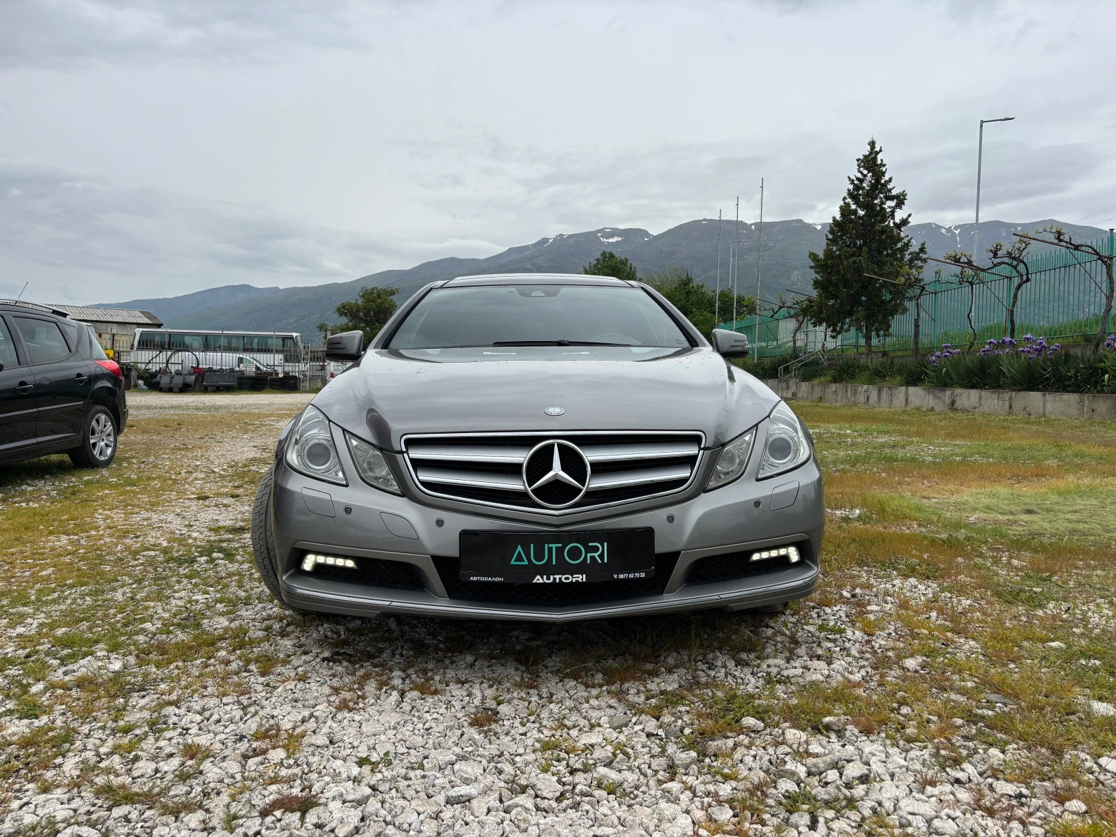 Mercedes-Benz E 220 FULL ОБДУХ ПОДГРЕВ ПАНОРАМА, снимка 2 - Автомобили и джипове - 54477260