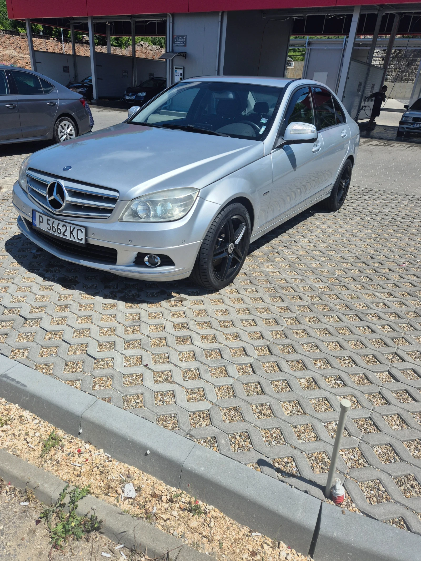 Mercedes-Benz C 320