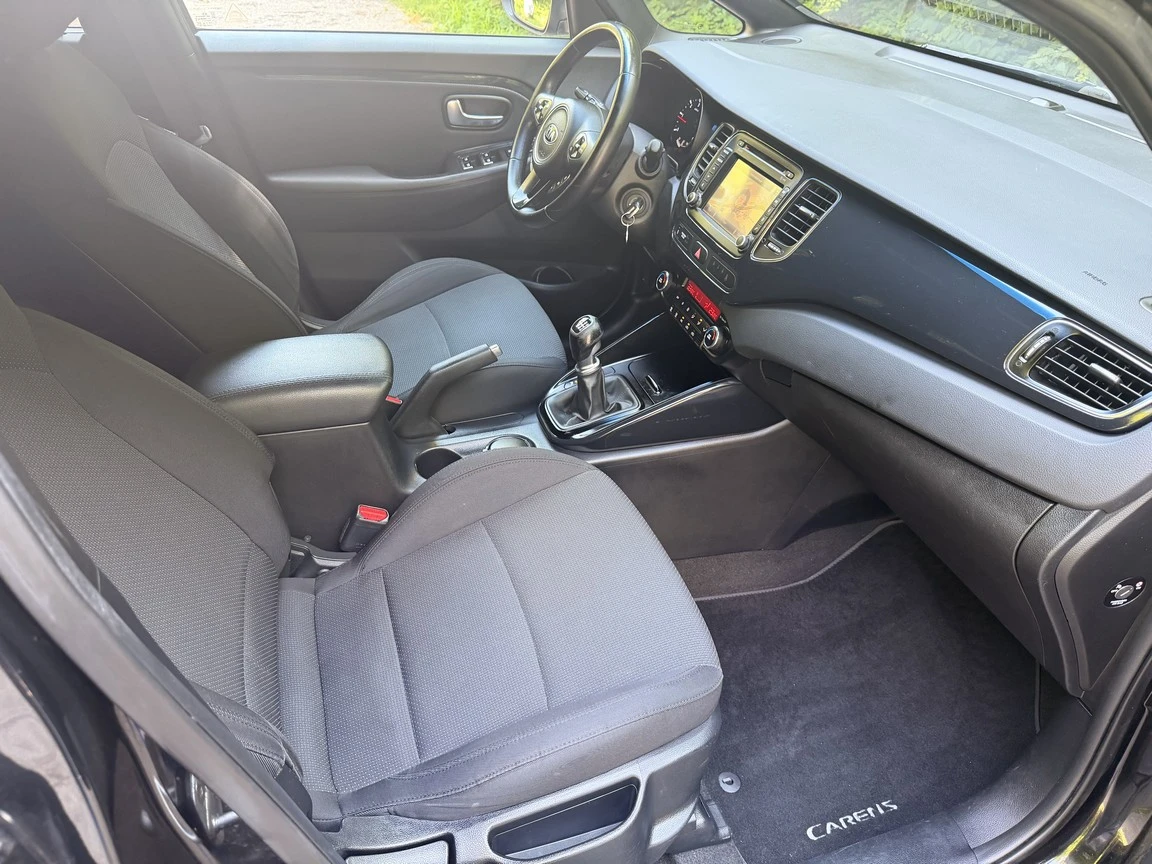 Kia Carens 1.7crdi NAVI/ACTIVE/, снимка 9 - Автомобили и джипове - 54921840