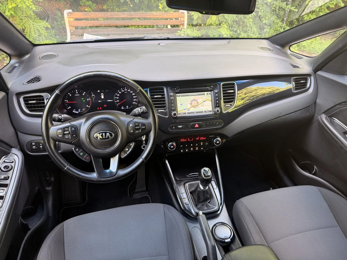 Kia Carens 1.7crdi NAVI/ACTIVE/, снимка 8 - Автомобили и джипове - 54921840