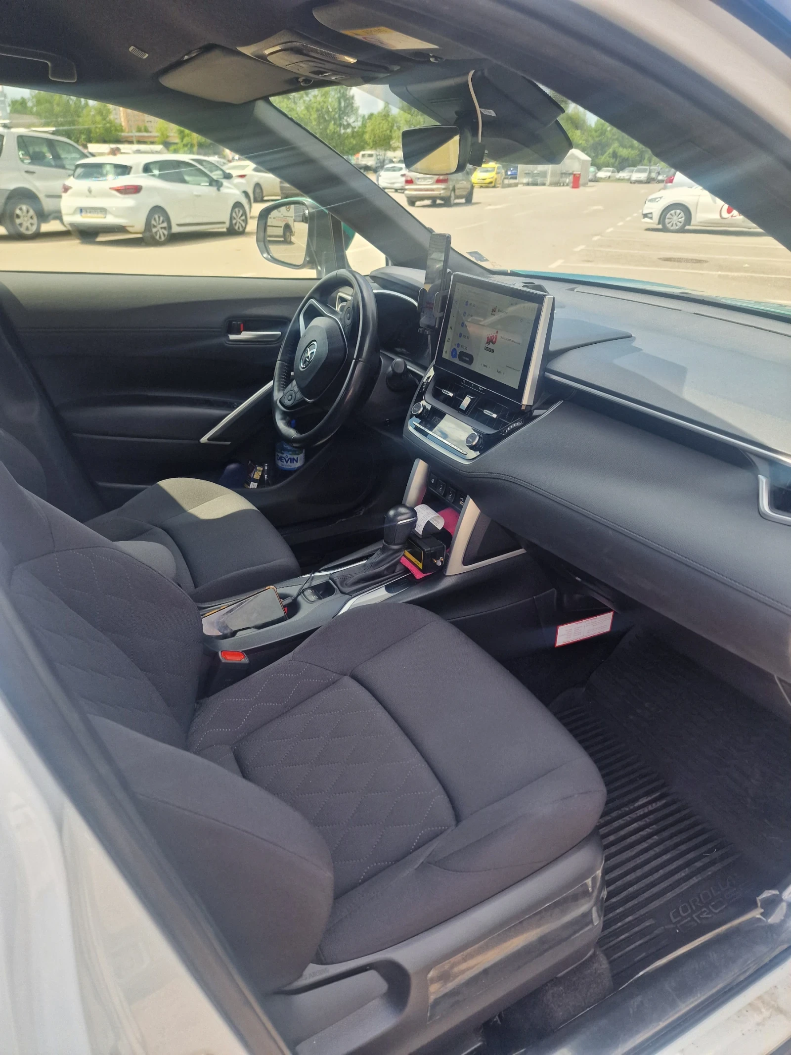 Toyota Corolla Cross, снимка 7 - Автомобили и джипове - 54970463