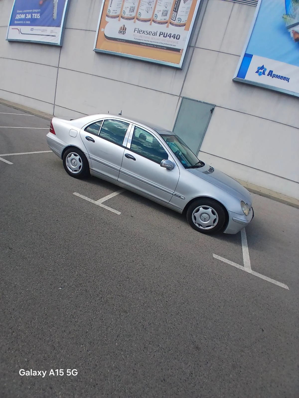 Mercedes-Benz C 200, снимка 3 - Автомобили и джипове - 54973867