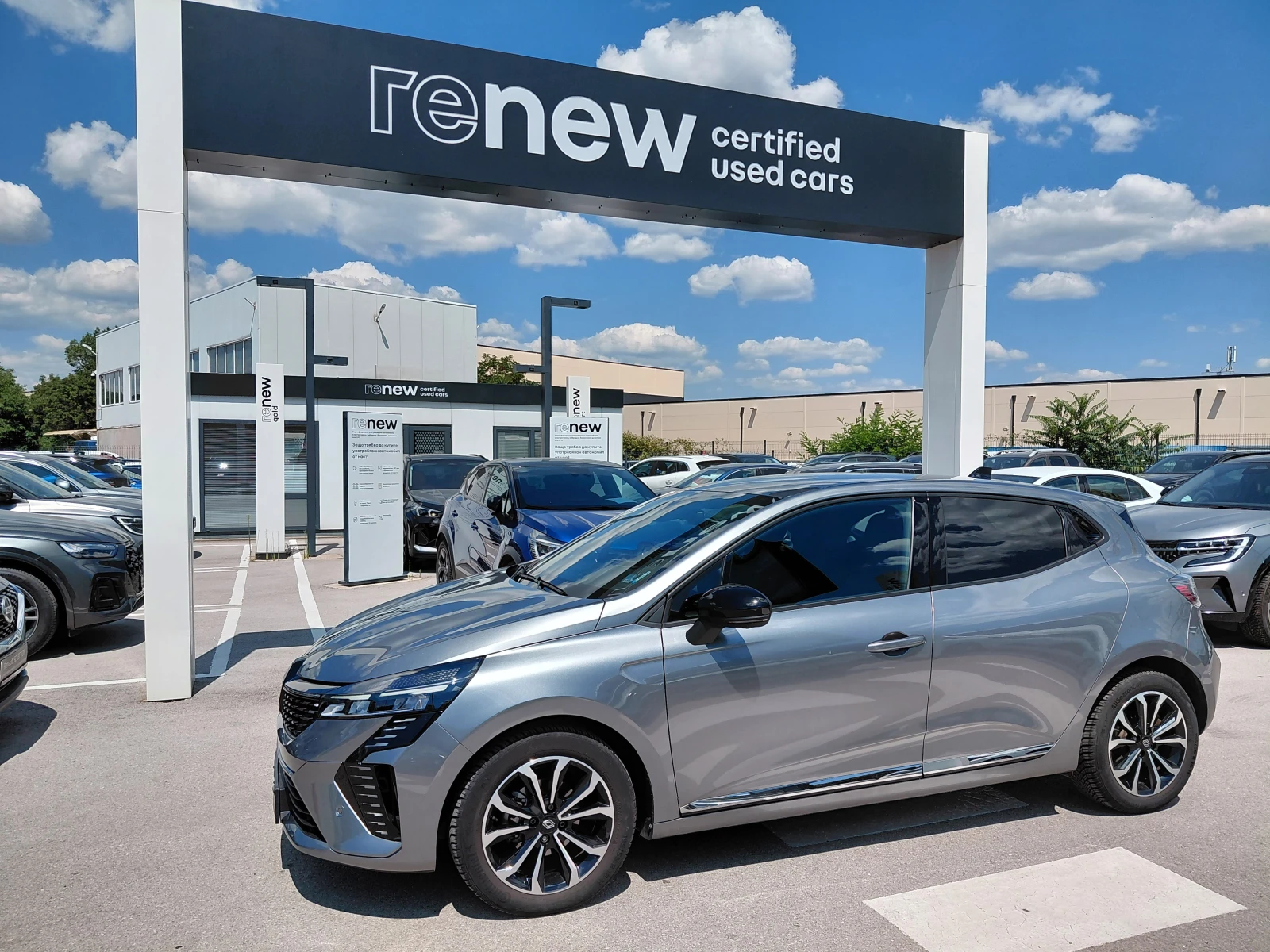 Renault Clio 1.0TCe/100к.с /Газ/Бензин/Techno
