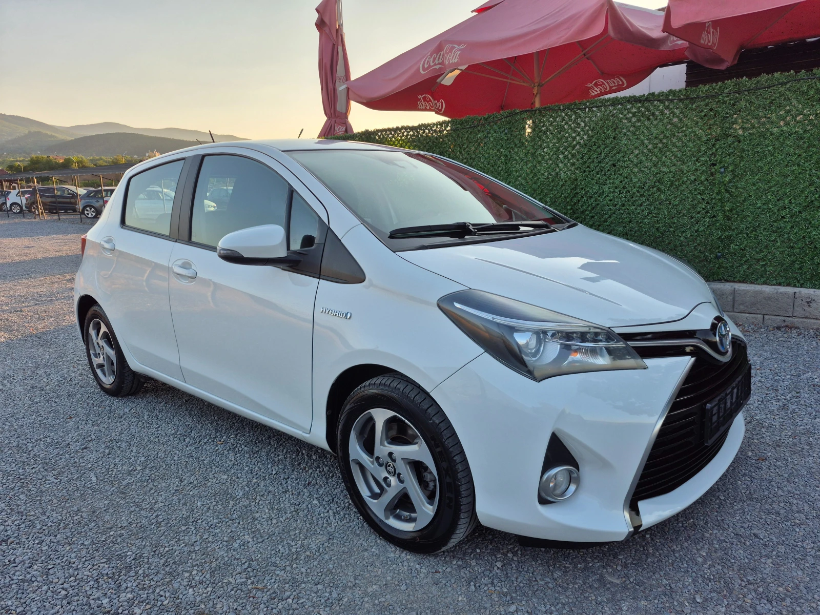 Toyota Yaris 1.5  HYBRID | Mobile.bg � ����������� 17